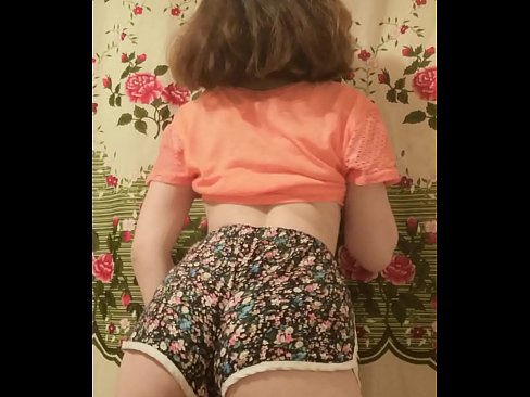 ❤️ 섹시한 젊은 아기 스트립 떨어져서 그녀의 반바지 에 카메라 그냥 포르노 ko.virtsextor.ru에서
